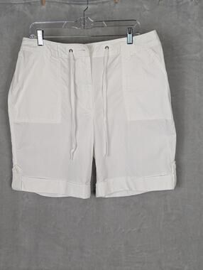Studio Works White shorts Sz 16100% cotton Waist 36"Ins9.25"Hips 45" Rise12"EUC